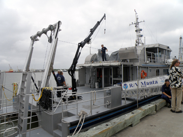 A-frame and crane on back deck of R/V MANTA
